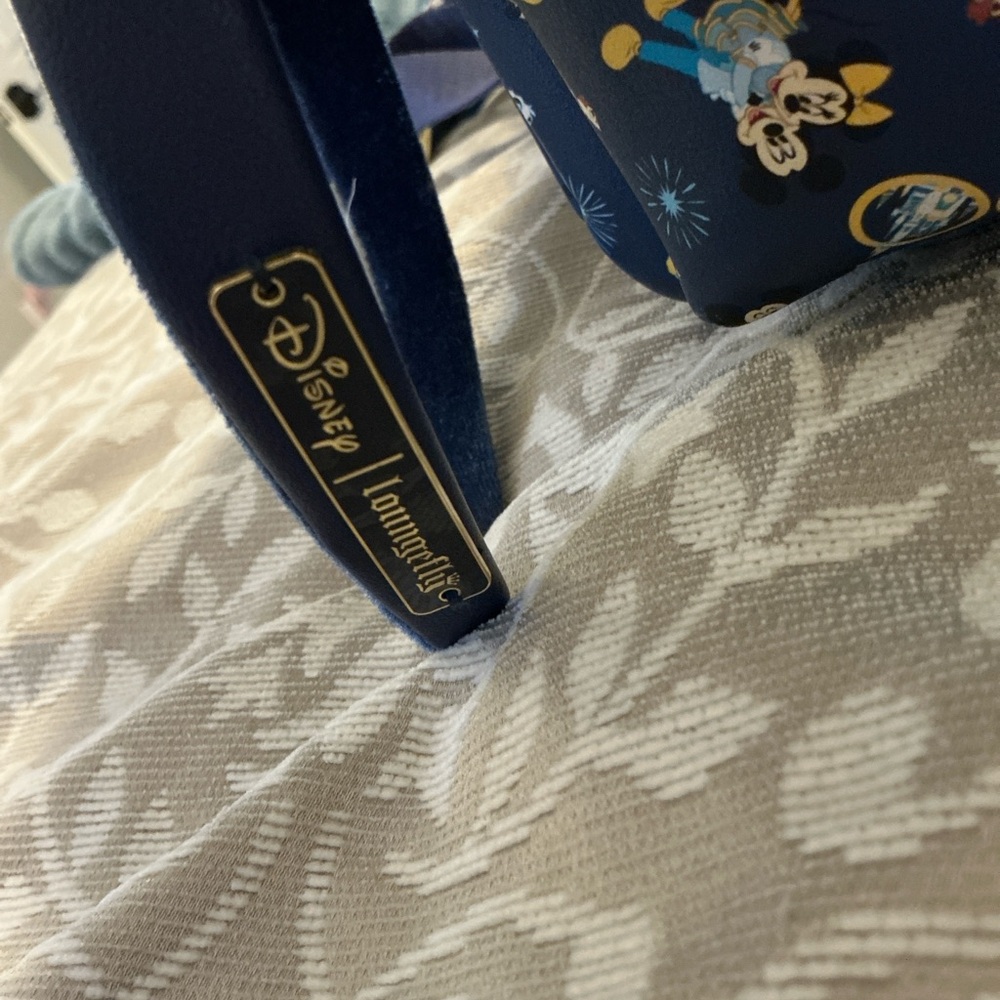 Disney’s 50th Anniversary Loungefly with Matching-ears. - Picture 10 of 10